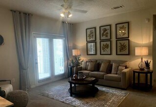 15511 Tuckerton Rd in Houston, TX - Building Photo - Building Photo