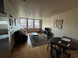 366 Columbus Ave, Unit 366 Apartments