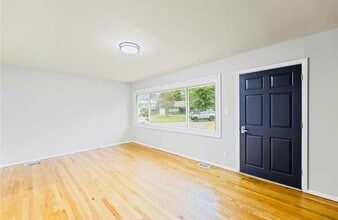 7020 Hadley St in Overland Park, KS - Building Photo - Building Photo