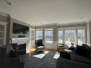 26 Acadia Ln in Exeter, NH - Building Photo - Building Photo