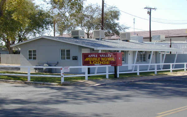 Apple Valley Mobile Home Lodge in Apple Valley, CA - Building Photo - Building Photo