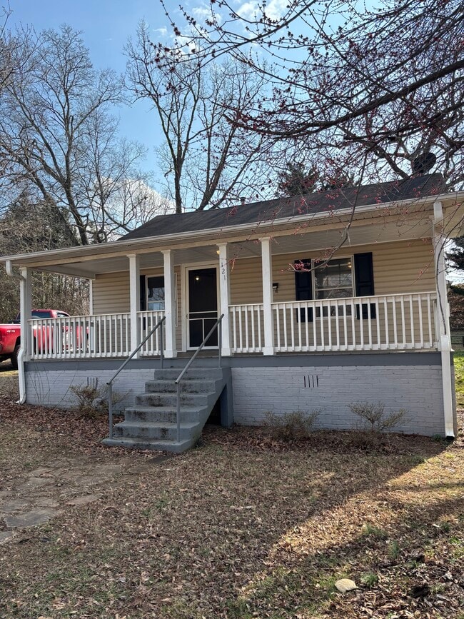 property at 121 West St