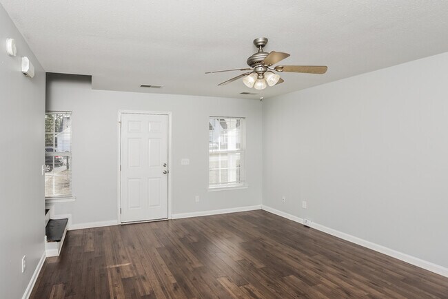 612 Summerhill Dr in Columbia, SC - Building Photo - Building Photo