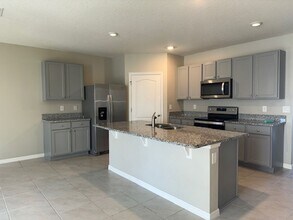 320 American Holly Ave in Debary, FL - Building Photo - Building Photo