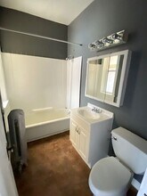 833 W Cornelia Ave in Chicago, IL - Building Photo - Building Photo