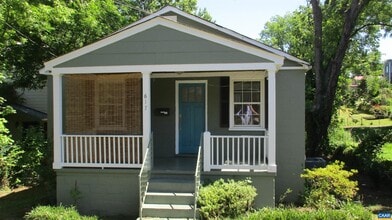617 Bolling Ave in Charlottesville, VA - Building Photo - Building Photo