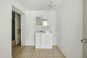 2543 Co Rd 332 in McKinney, TX - Foto de edificio - Building Photo