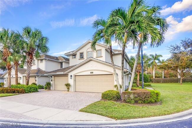 6864 Ascot Dr in Naples, FL - Foto de edificio - Building Photo