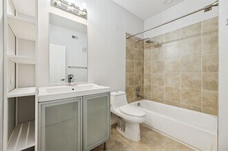 4040 N Hall St in Dallas, TX - Building Photo - Building Photo