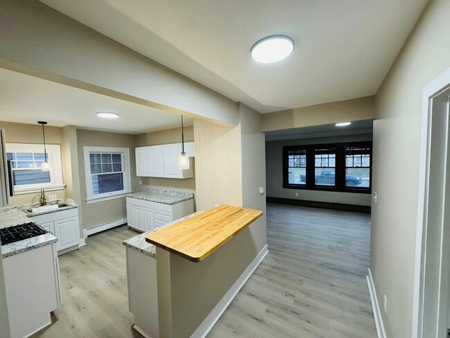 property at 1428 Potomac Dr