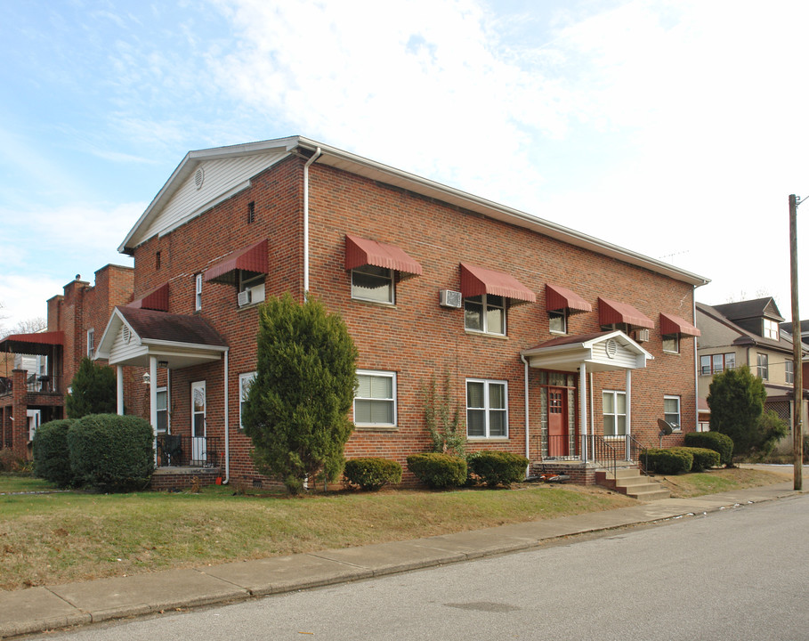 1302 Neel St in Huntington, WV - Building Photo