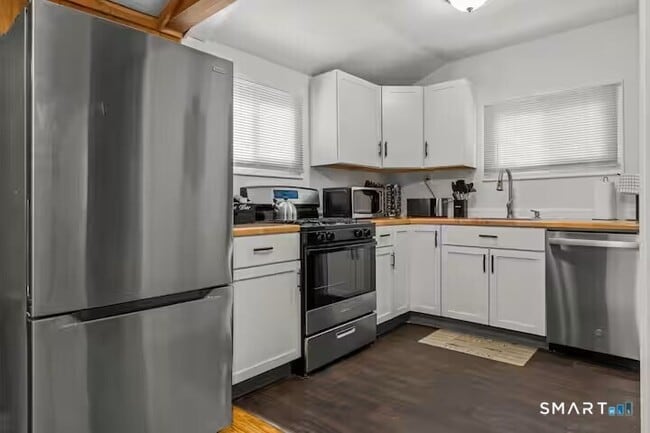 29 Shore Dr in Griswold, CT - Building Photo - Building Photo