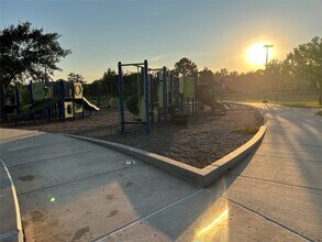 4003 Brownstone Ln in Houston, TX - Building Photo - Building Photo