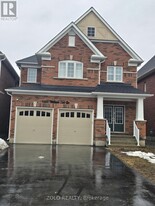 1800 William Lott Dr in Oshawa, ON - Building Photo