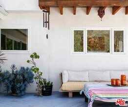 30606 La Sonora Dr in Malibu, CA - Building Photo - Building Photo