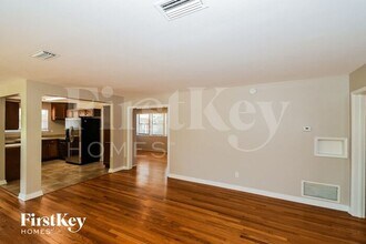 1006 Brookmont Ave E in Jacksonville, FL - Building Photo - Building Photo