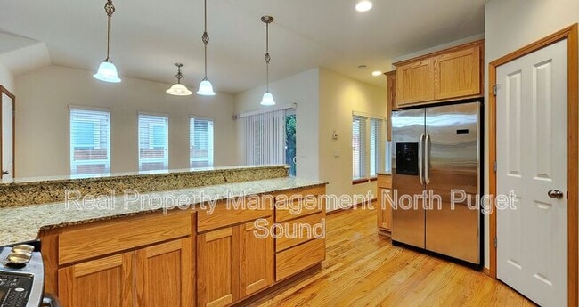7332 Olympic Dr in Everett, WA - Building Photo - Building Photo
