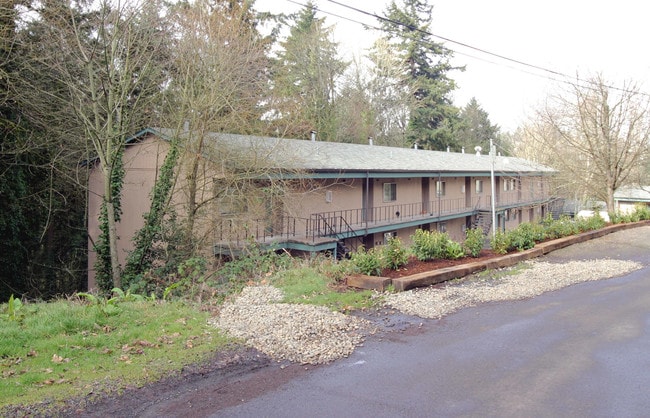 Forrest View Apartments in Portland, OR - Foto de edificio - Building Photo