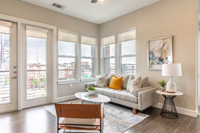 Taylor Lofts in Dallas, TX - Building Photo - Interior Photo