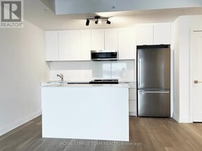 1655 Carling Ave in Ottawa, ON - Building Photo - Building Photo