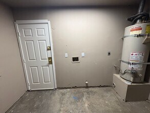 514 N Summers St in Visalia, CA - Foto de edificio - Building Photo