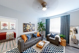 Cadence at Southern in Baton Rouge, LA - Building Photo