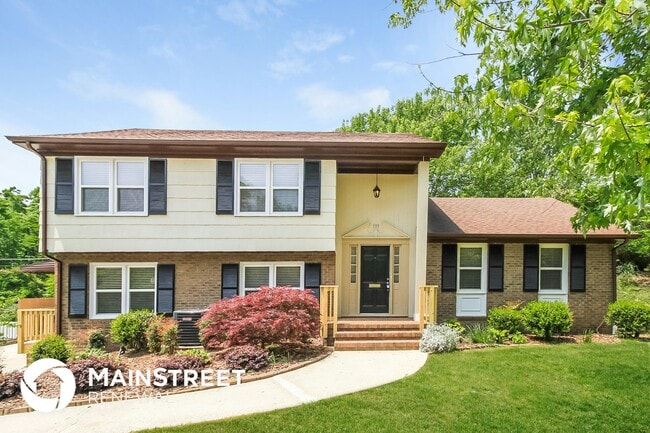 property at 999 Nottingham Rd