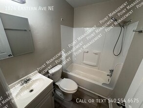 1824 Eastern Ave NE in Roanoke, VA - Building Photo - Building Photo