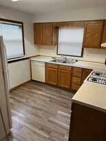 2037 Andrew St SE in Kentwood, MI - Building Photo