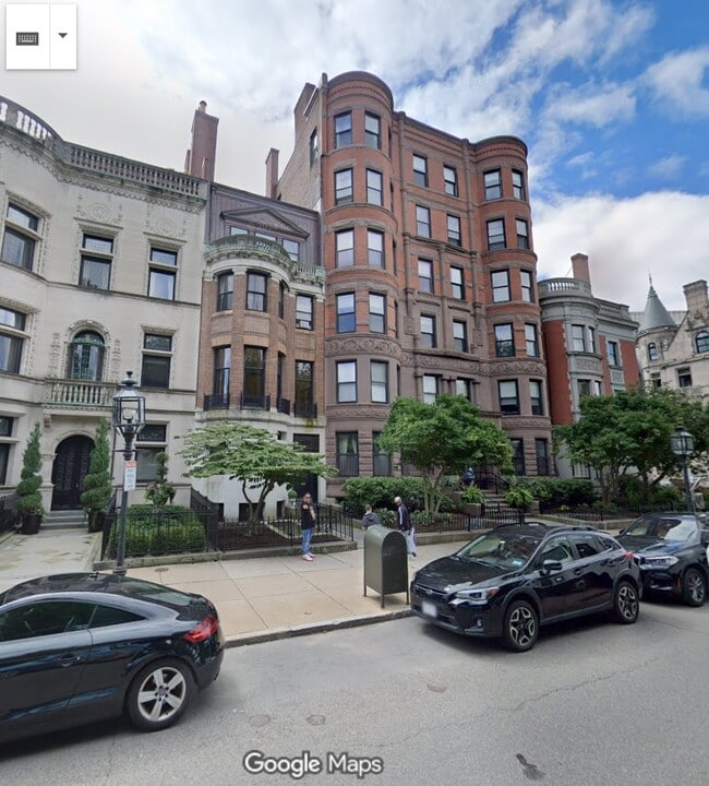 property at 306 Commonwealth Ave