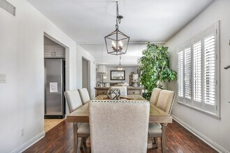 385 Calle Borrego in San Clemente, CA - Foto de edificio - Building Photo