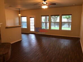 7129 Stewart Ln in Benbrook, TX - Building Photo - Building Photo