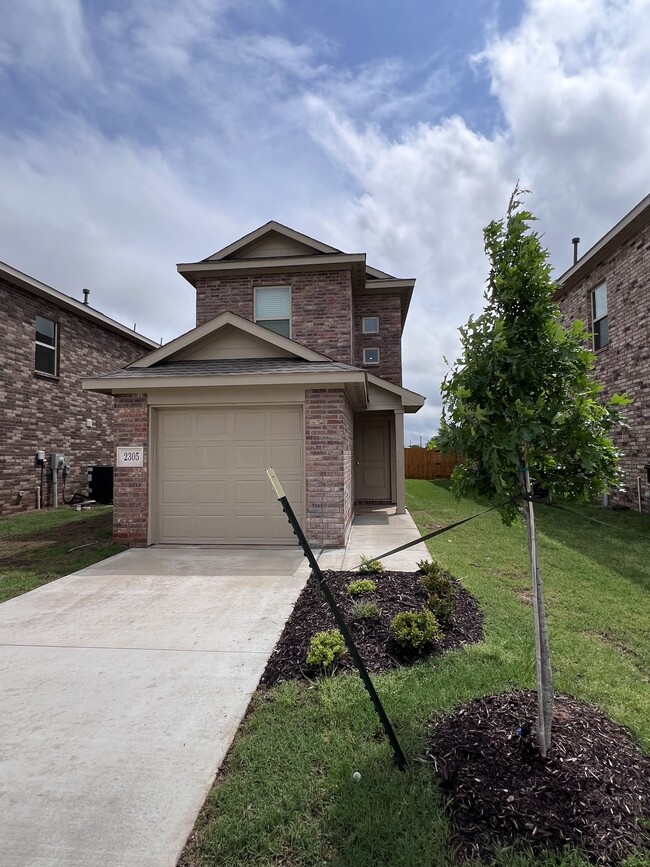 property at 2305 Wolford Ct