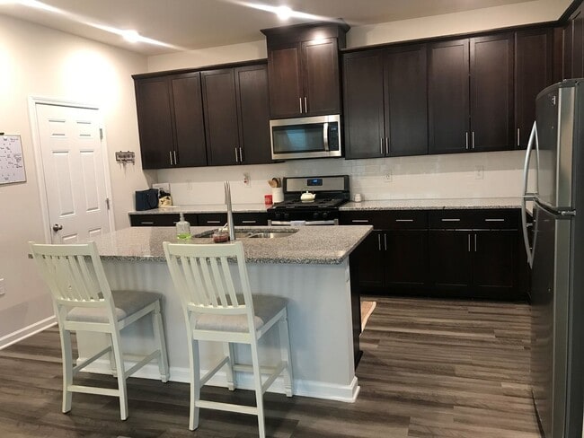 125 Wilbur Lake Dr in Fuquay Varina, NC - Building Photo - Building Photo