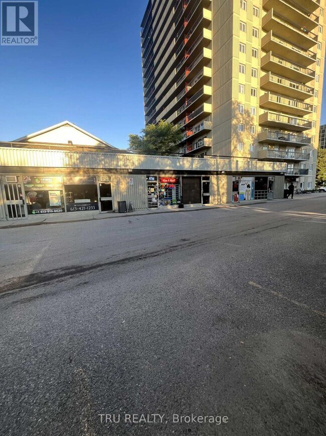 158 McArthur Ave. in Ottawa, ON - Building Photo - Building Photo