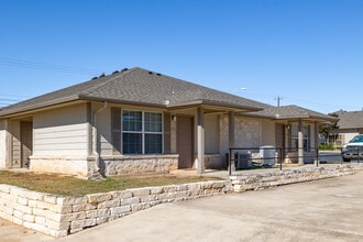 TownePark Fredericksburg in Fredericksburg, TX - Building Photo - Building Photo