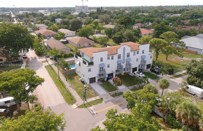 801 NW 1st Ave in Fort Lauderdale, FL - Foto de edificio - Building Photo