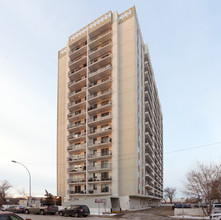 The Valhalla in Edmonton, AB - Building Photo - Building Photo