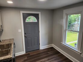 83 Grand Ave in Johnson City, NY - Building Photo