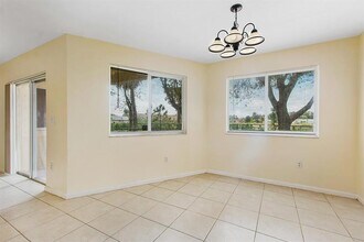 8460-8466 NW 40th St in Coral Springs, FL - Building Photo - Building Photo