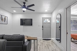 1711 Asher Ln in Orlando, FL - Building Photo