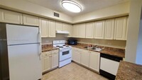 3610 N 56th Ave, Unit LAKEWOOD COMMUNITY in Hollywood, FL - Building Photo - Building Photo