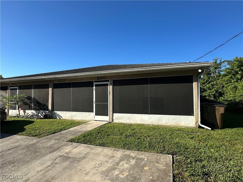 5203 29th St SW in Lehigh Acres, FL - Building Photo