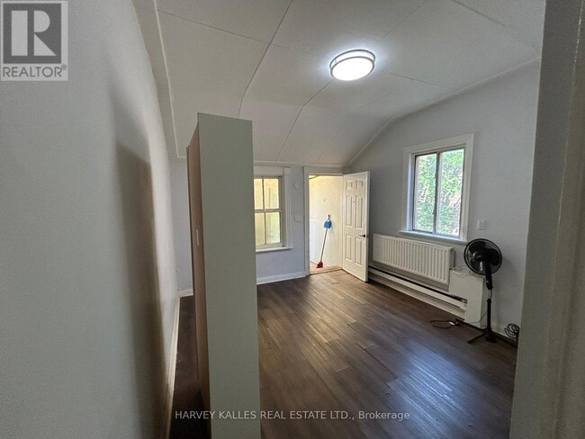 property at 1098 Bathurst St