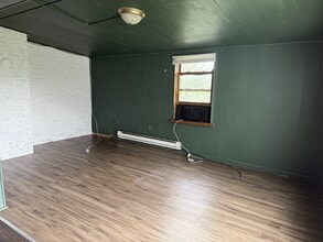 97 Co Rte 1/7 in Kearneysville, WV - Building Photo - Building Photo