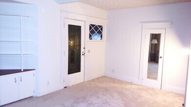 2504 Chili Ave, Unit 2 in Rochester, NY - Building Photo - Building Photo