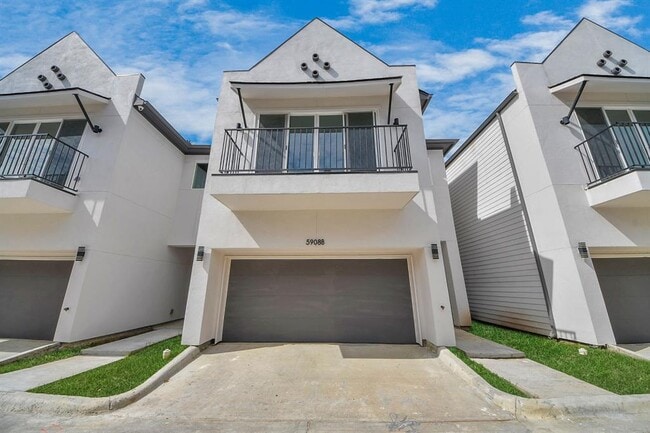 property at 5908 St Augustine St