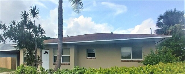 property at 623 45th St