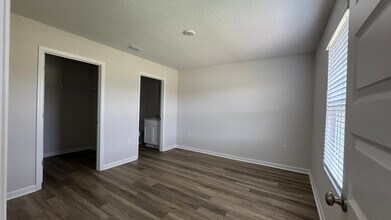 6321 Firefly Dr in Milton, FL - Building Photo - Building Photo
