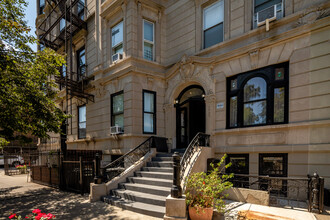 186 Prospect Park W in Brooklyn, NY - Building Photo - Building Photo